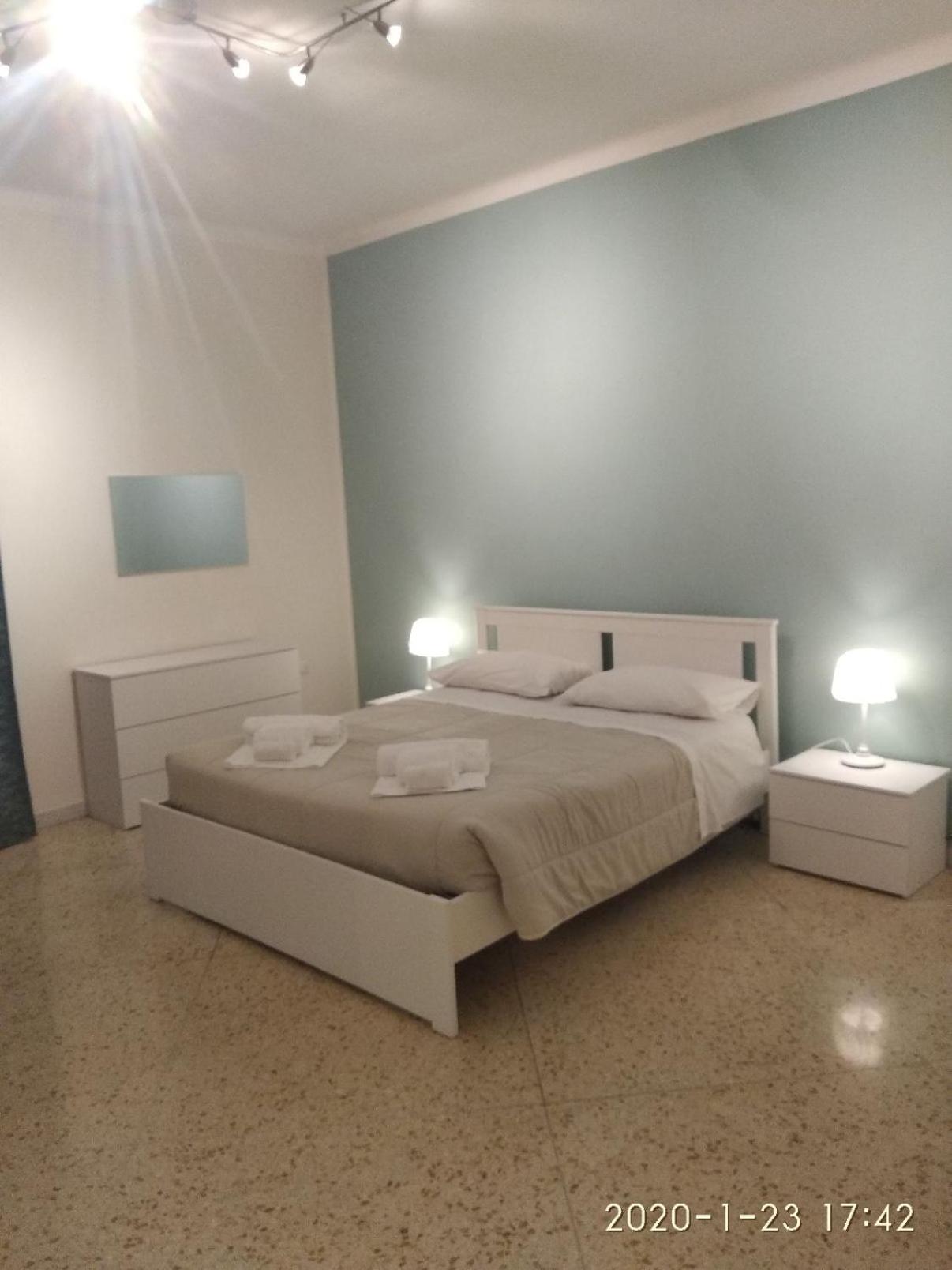 Residenze Benedetto Croce Hotel Bari Kültér fotó
